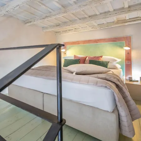 Design Near Spanish Step