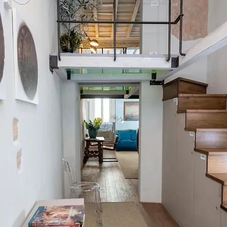 Apartment Design Near Spanish Step *