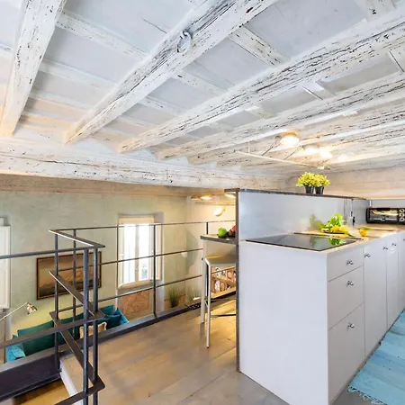 Design Near Spanish Step Apartment