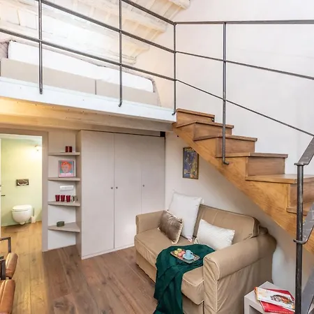 Apartment Design Near Spanish Step *