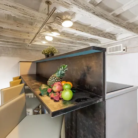 Design Near Spanish Step Apartment