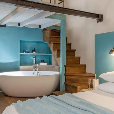 Design Near Spanish Step Apartment Rome