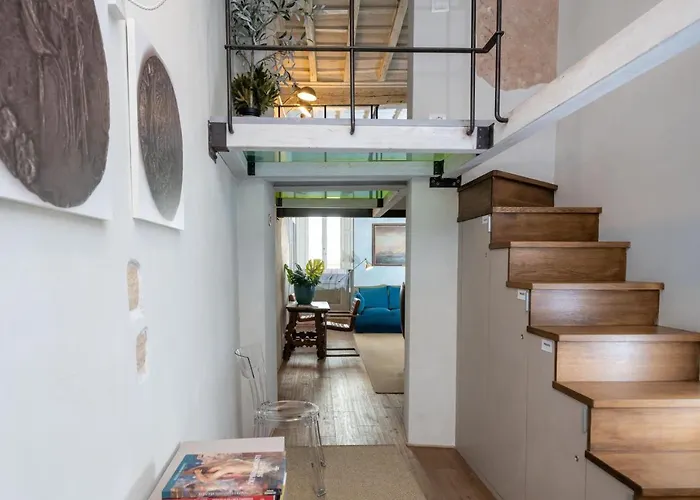 Apartment Design Near Spanish Step *