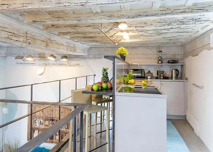 Apartment Design Near Spanish Step