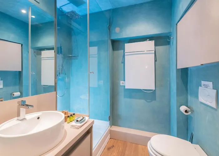 Design Near Spanish Step Apartment Rome