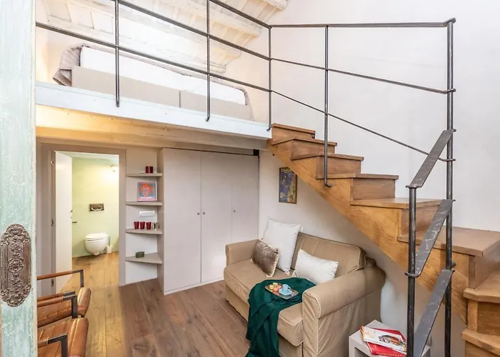 Apartment Design Near Spanish Step *