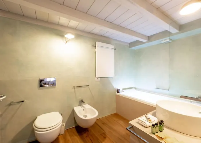 Apartment Design Near Spanish Step Rome