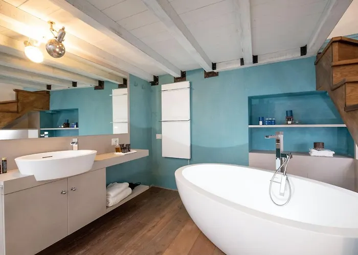 Design Near Spanish Step