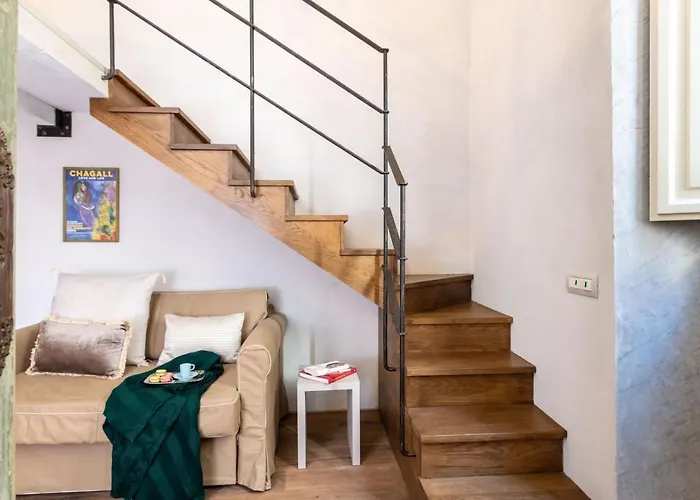 Design Near Spanish Step 公寓