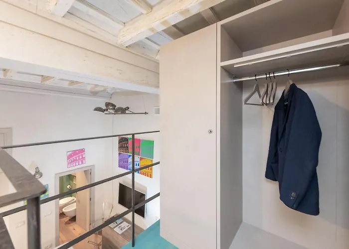 Design Near Spanish Step * 罗马