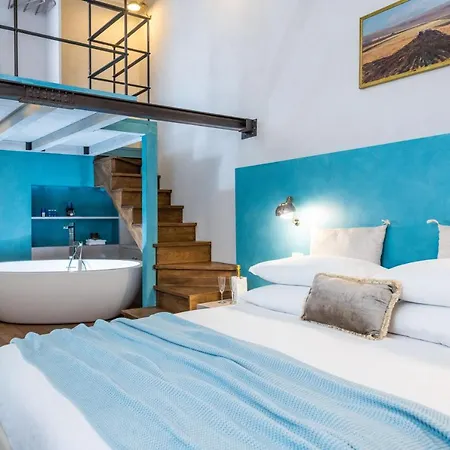 Lejlighed Design Near Spanish Step *