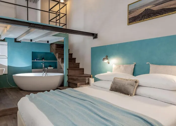 Design Near Spanish Step Lägenhet